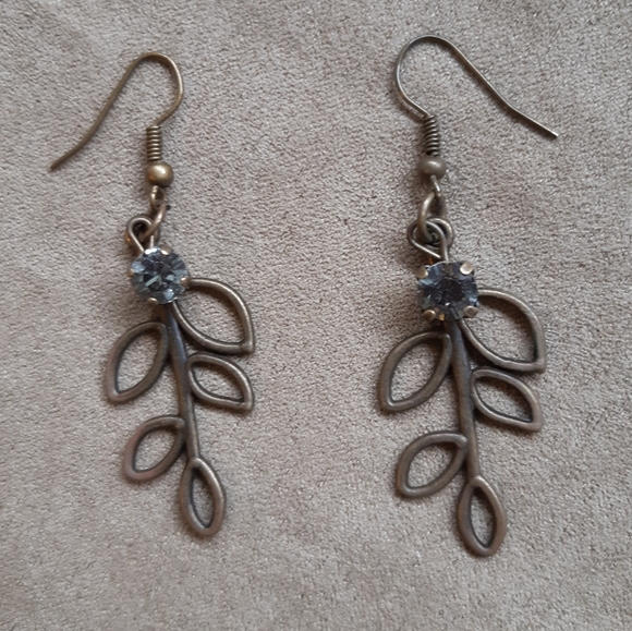 Swarovski crystal elements Dangling earrings - Picture 3 of 3
